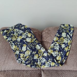 Nwot's Lularoe Floral Pattern TC Leggings